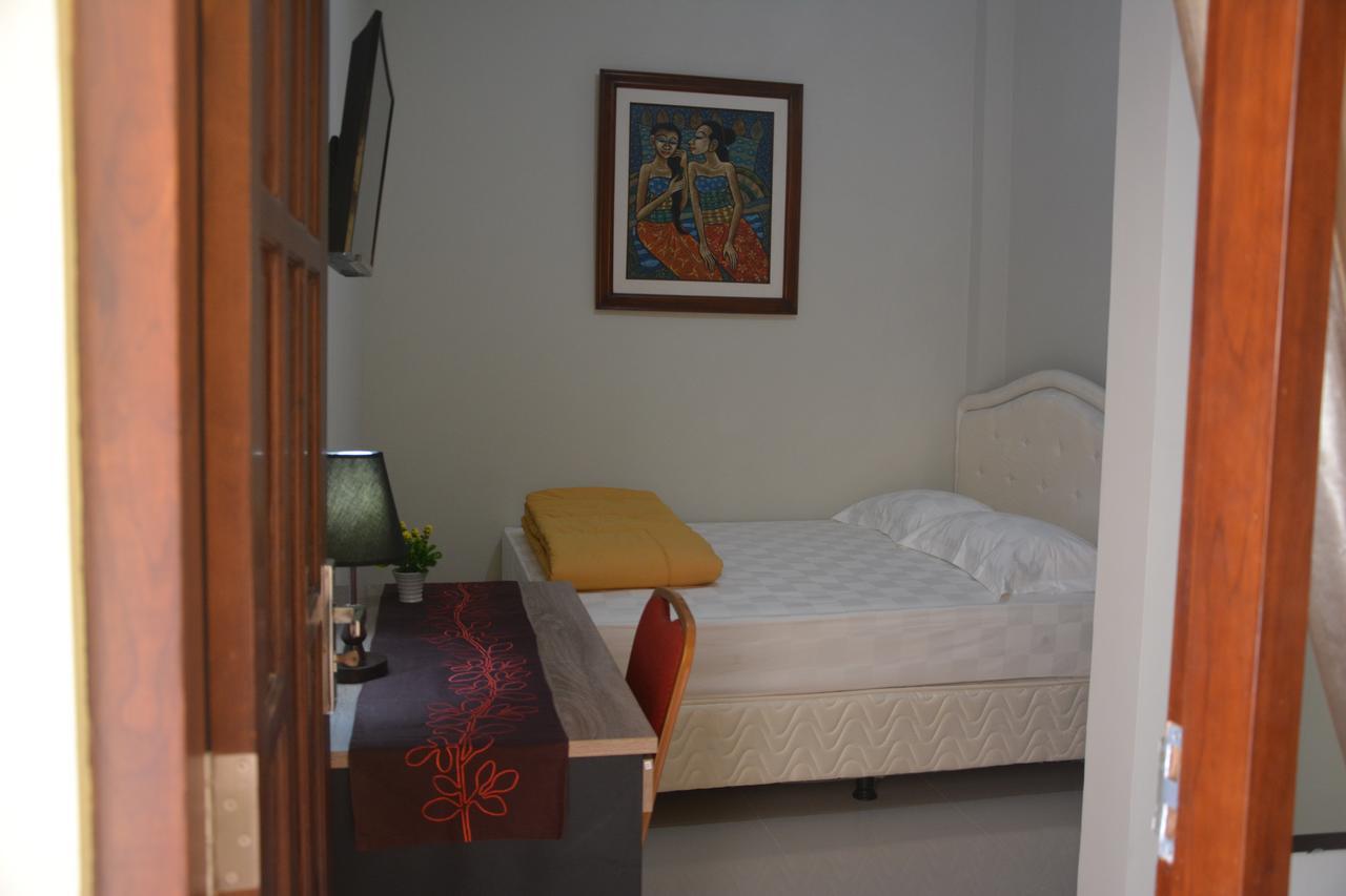 Puri Sagopi Guest House Maguwo ภายนอก รูปภาพ